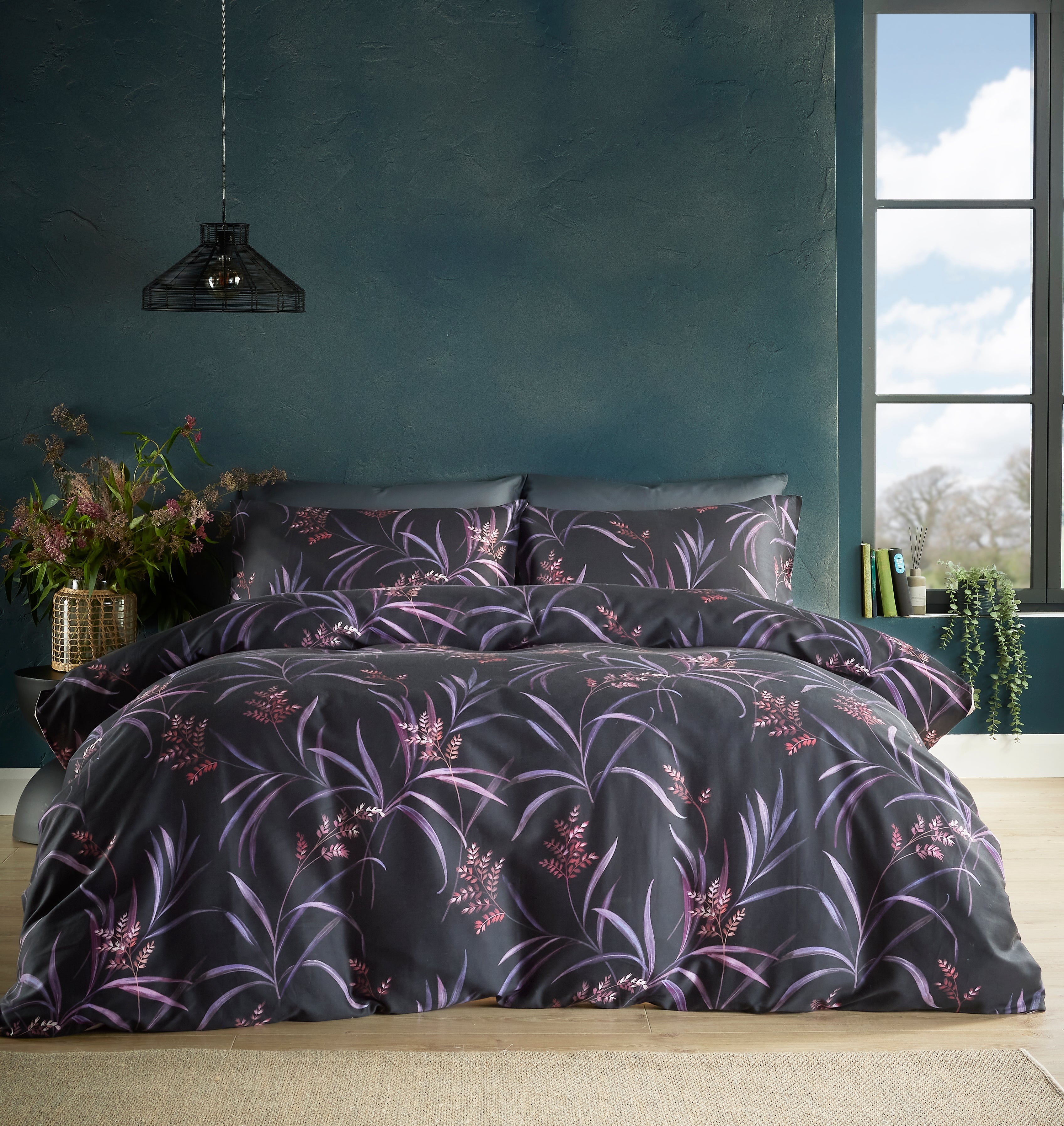 Vantona Boutique Keiko Duvet Cover Set - Black