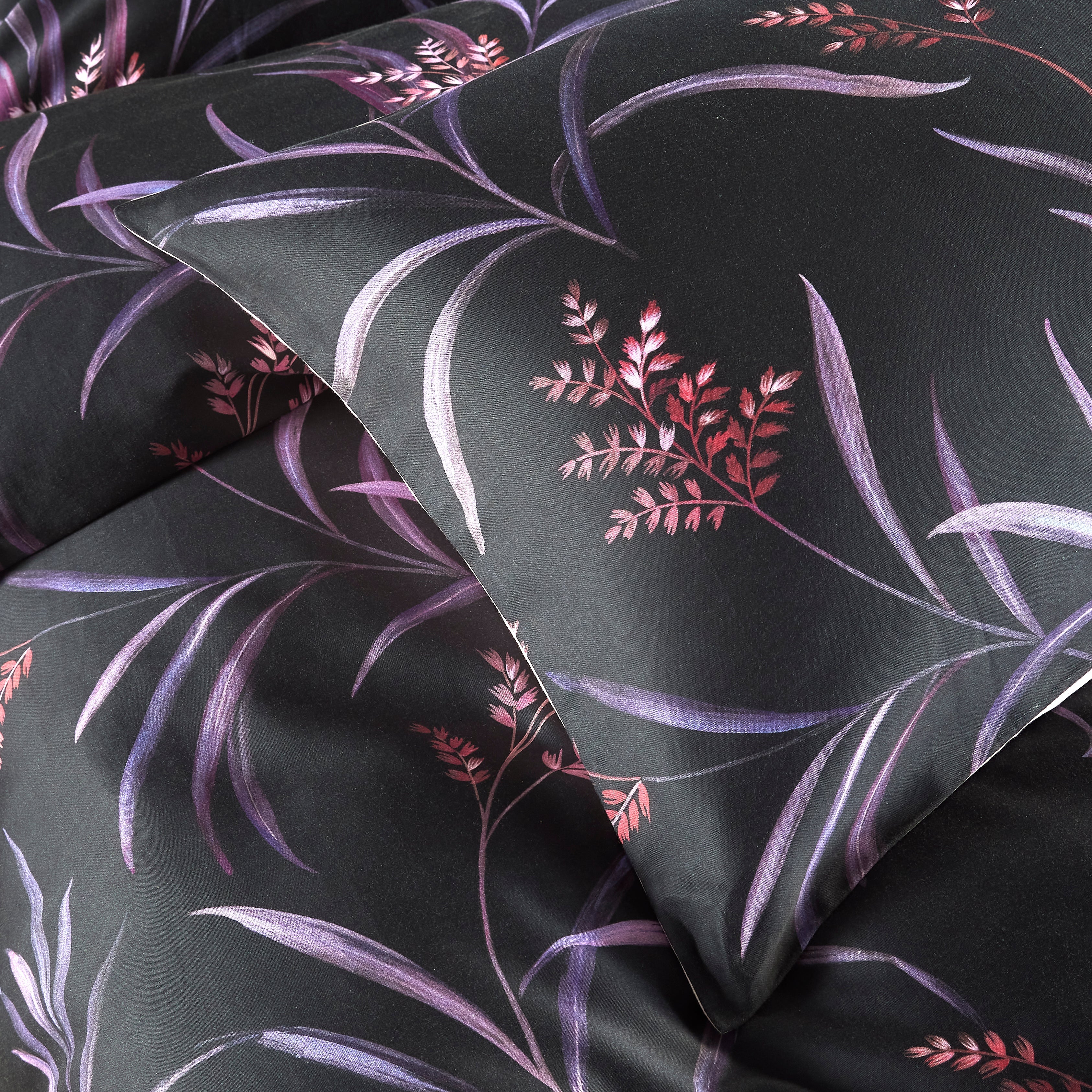 Vantona Boutique Keiko Duvet Cover Set - Black