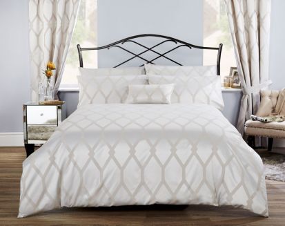 Vantona Verona Jacquard Design Duvet Cover Set - Pearl