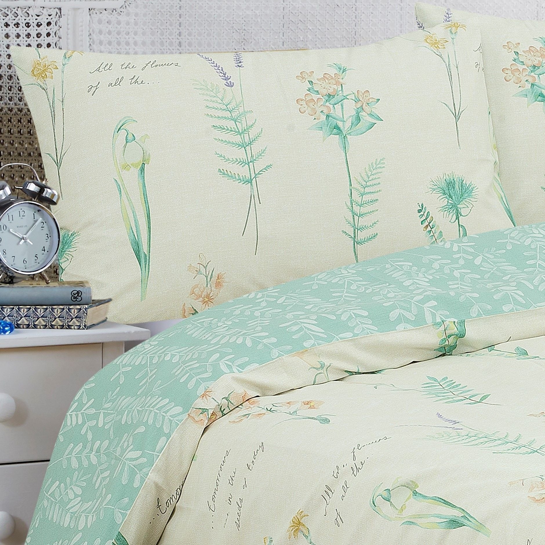 Vantona Classic Range Florence Duvet Cover Set