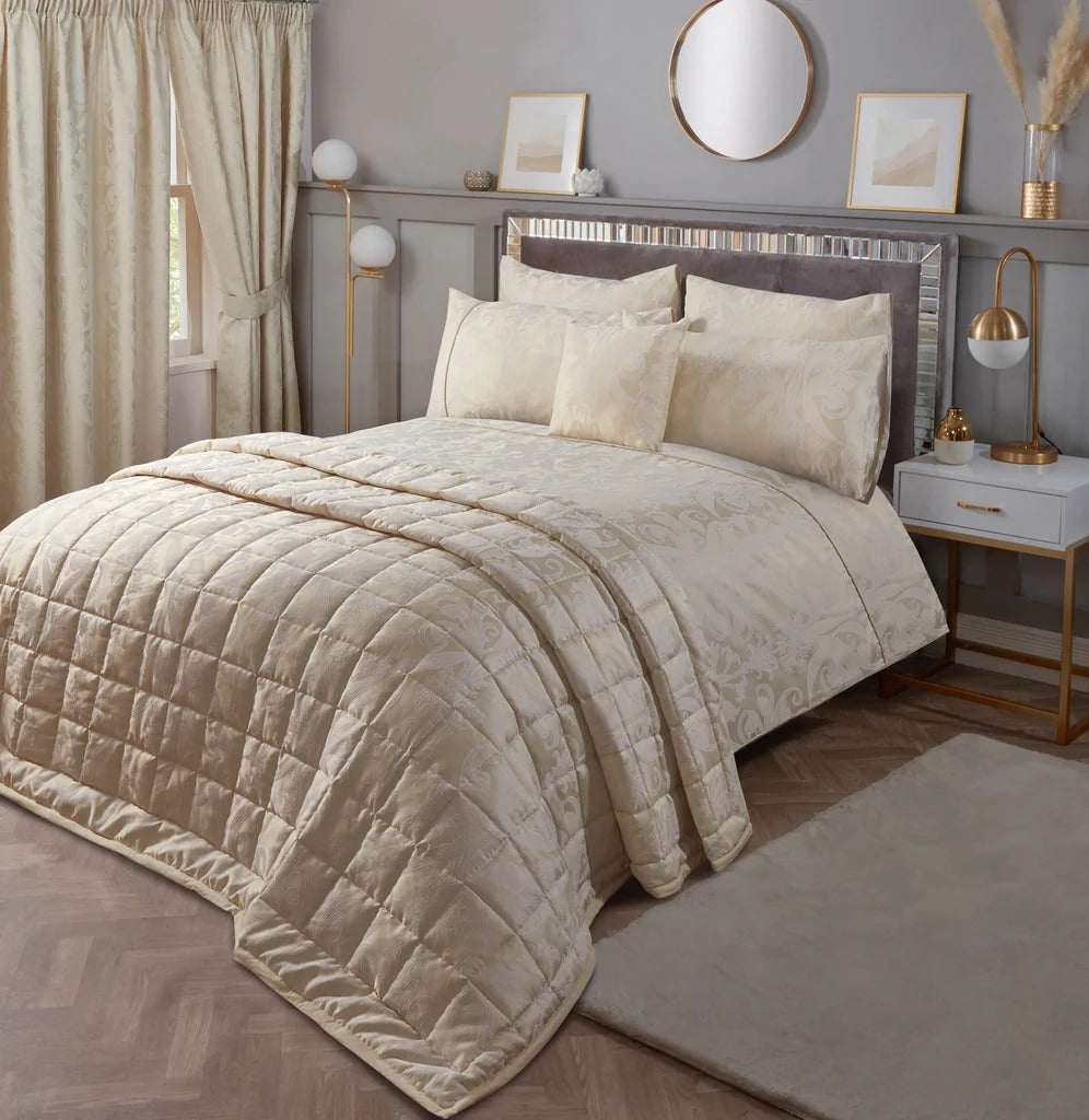 Vantona Nouveau Damask Jacquard bedding Sets
