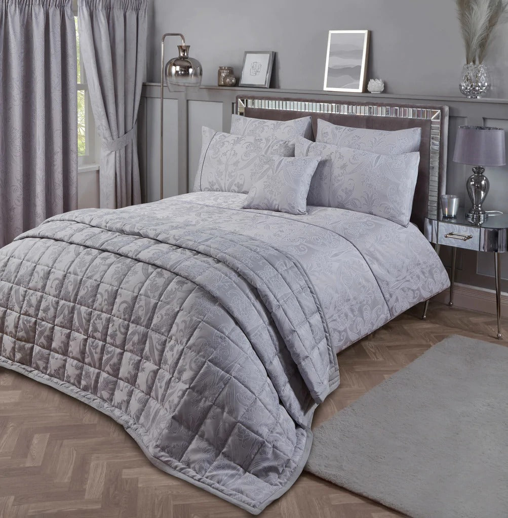 Vantona Nouveau Damask Jacquard bedding Sets