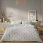 Vantona Essentials Range Festive Sprigs Flannelette Duvet Cover Set - Multi