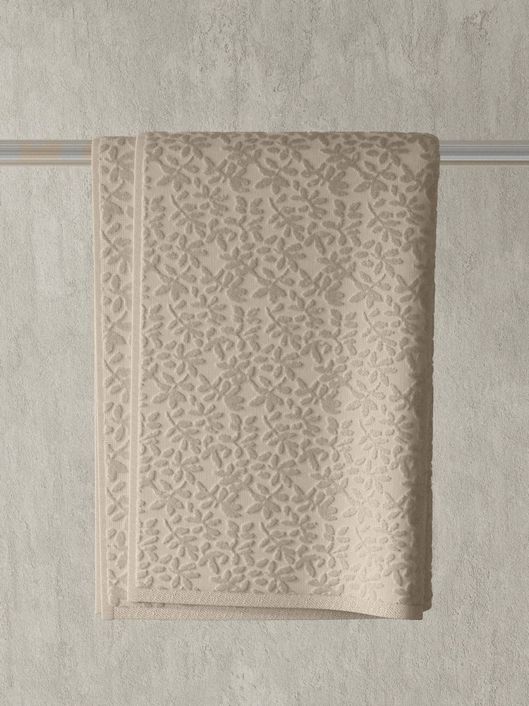 Vantona Luxury Leaf Jacquard Cotton Towel - Natural